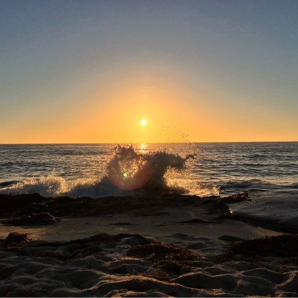 Meet your Posher, Aj - Picture 1 of 2